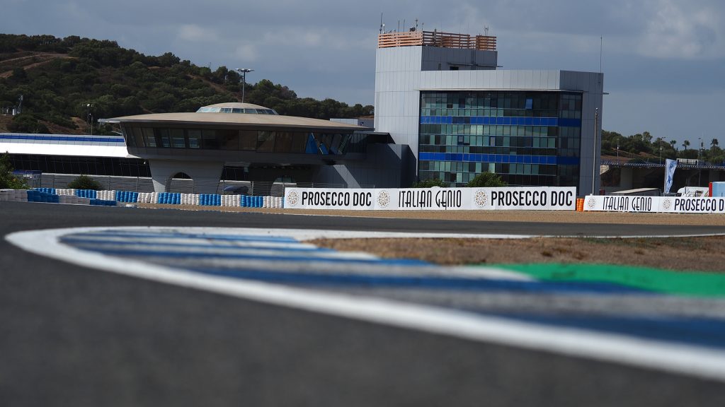 jerez space ship distance
