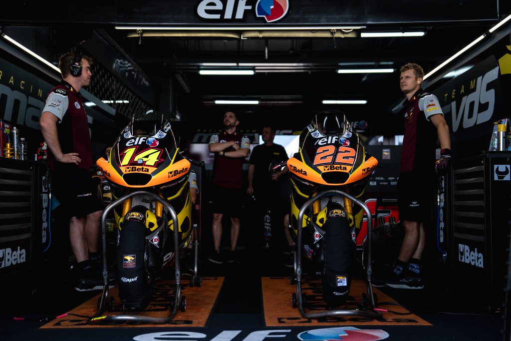 2023_Round17_Buriram_Moto2_Friday_Team-06187-1024x683.jpg