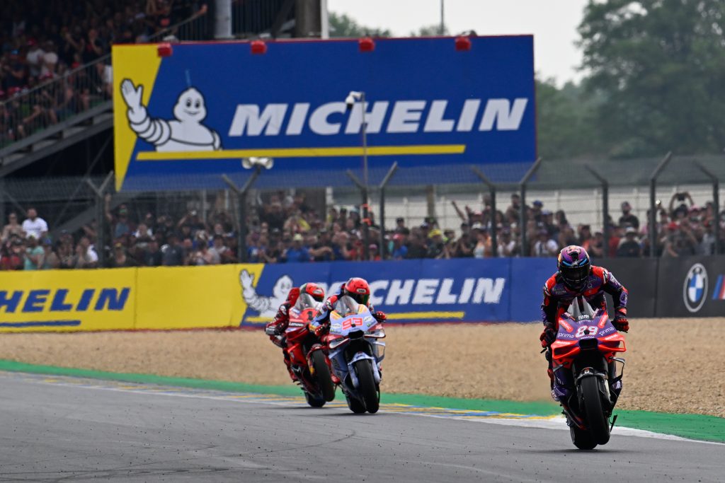 MotoGP Sunday Martin vs Marquez vs Bagnaia: last lap decider at Le Mans ...