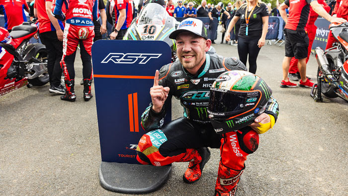 peter hickman first superbike race