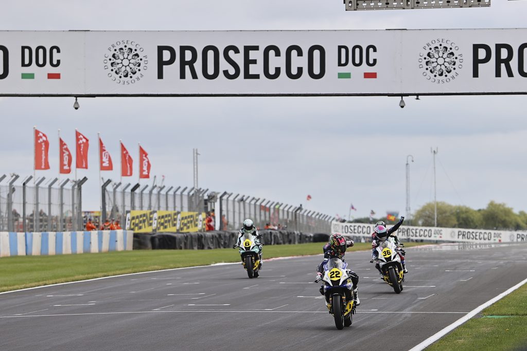 WCR finish carasco wins
