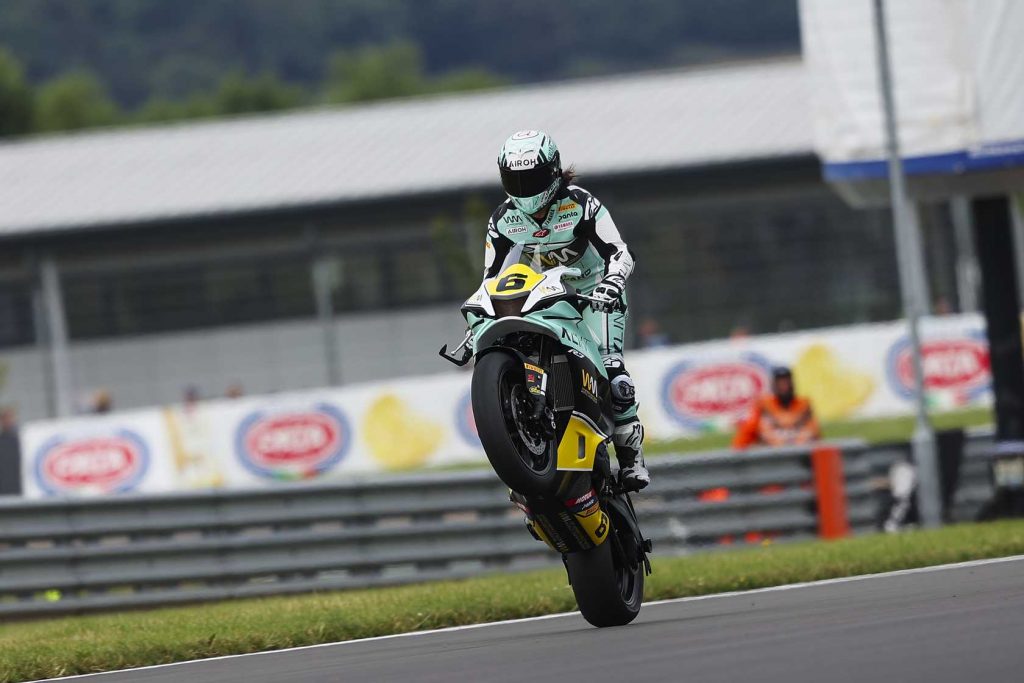 Maria Herrera wheelie