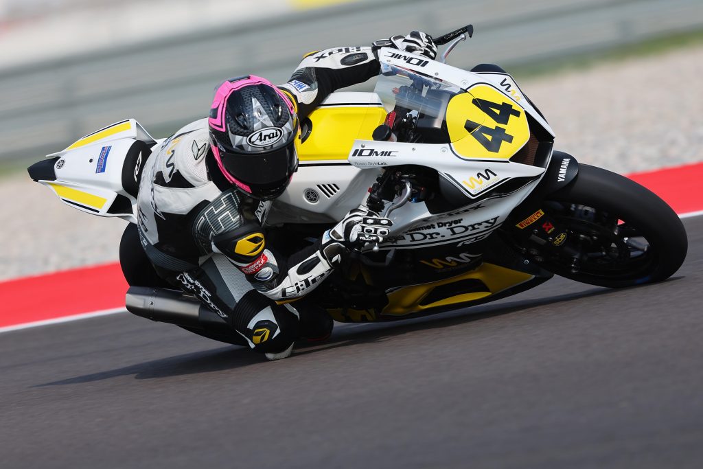 Luna Hirano on track #44