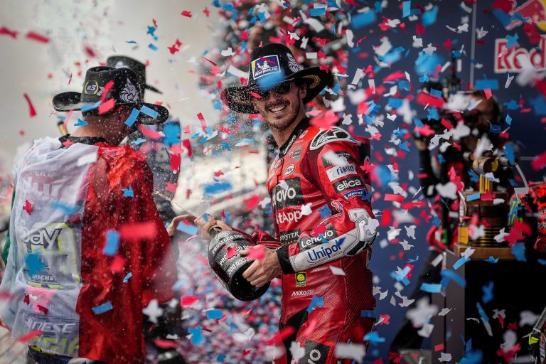 Bagnaia podium confetti
