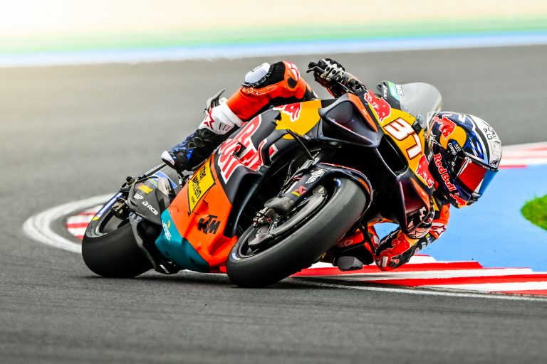 LG9_9675