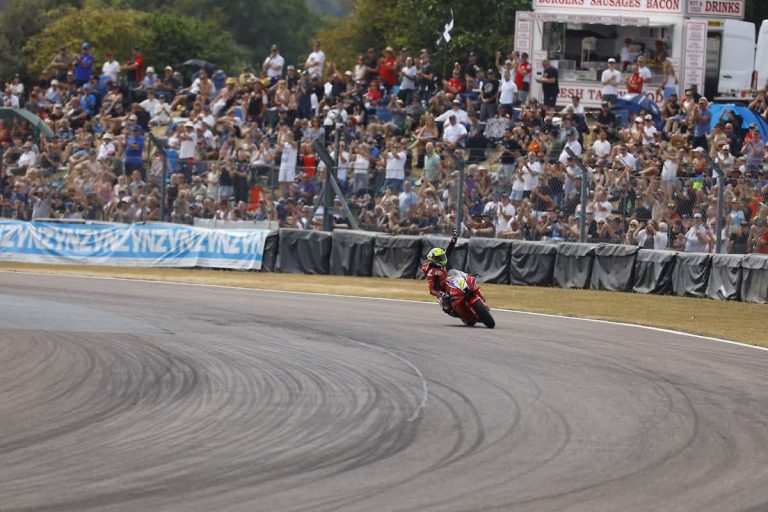 ryan vickers