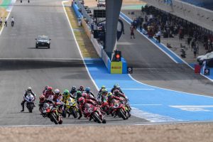 race 1 start header